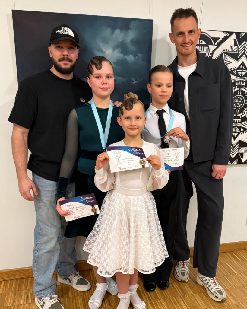 Stuudio ÜX Tantsukool algajad esimene võistlus